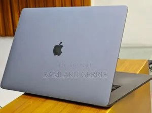 New Laptop Apple MacBook Pro 2019 16GB Intel Core I7 SSD 512GB