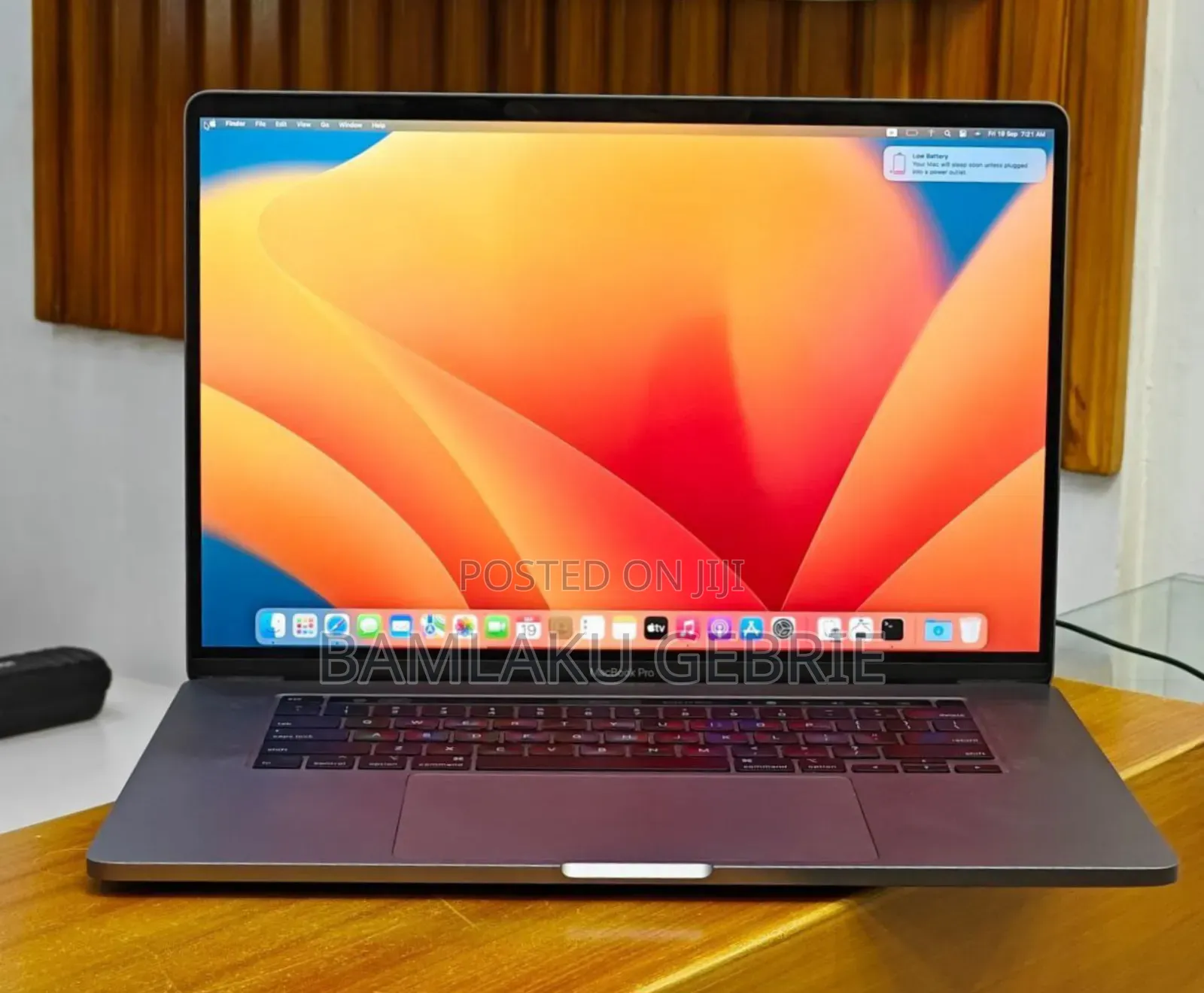 New Laptop Apple MacBook Pro 2019 16GB Intel Core I7 SSD 512GB