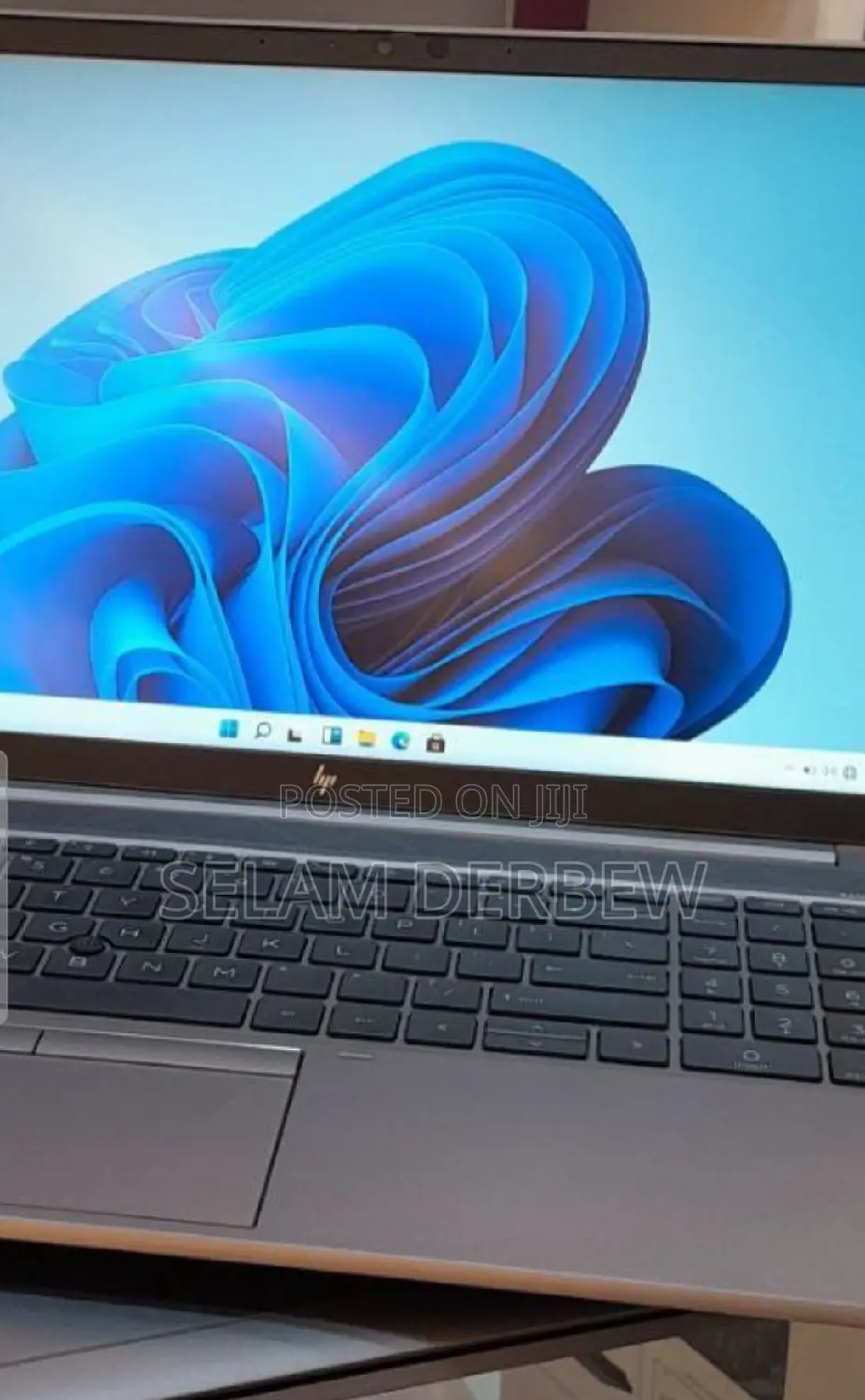 New Laptop HP ZBook Firefly G8 32GB Intel Core I7 SSD 512GB