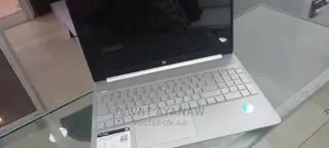 Photo - New Laptop HP 15-Dy1031wm 8GB Intel Core I3 SSD 256GB