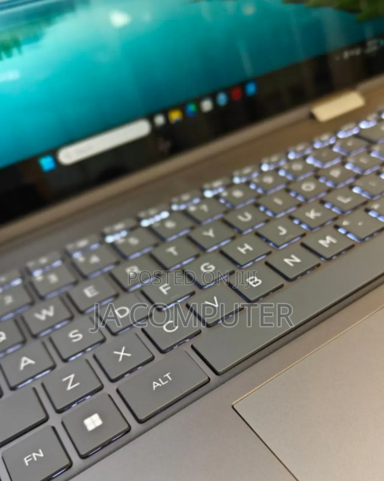 New Laptop HP Envy X360 32GB Intel Core Ultra 7 SSD 1T