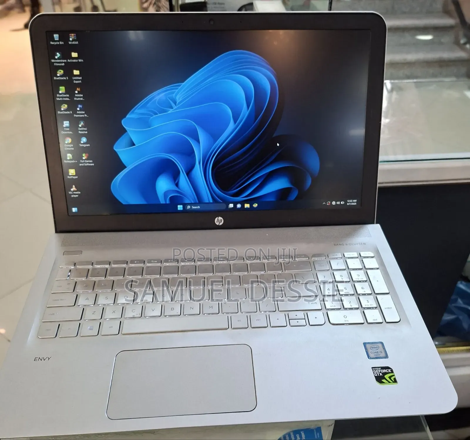 New Laptop HP Envy 15 12GB Intel Core I5 HDD 1T