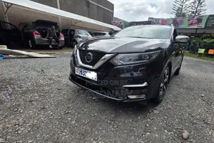 Photo - Nissan Qashqai 2018 Black