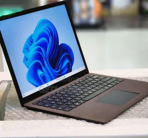 New Laptop Microsoft Surface 16GB Intel Core I7 SSD 512GB