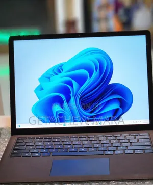 New Laptop Microsoft Surface 16GB Intel Core I7 SSD 512GB