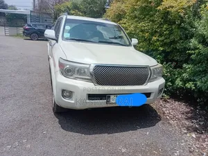 Photo - Toyota Land Cruiser 4.5 V8 GX-R 2012 White