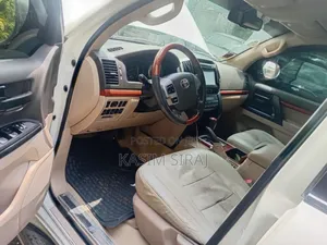 Toyota Land Cruiser 4.5 V8 GX-R 2012 White