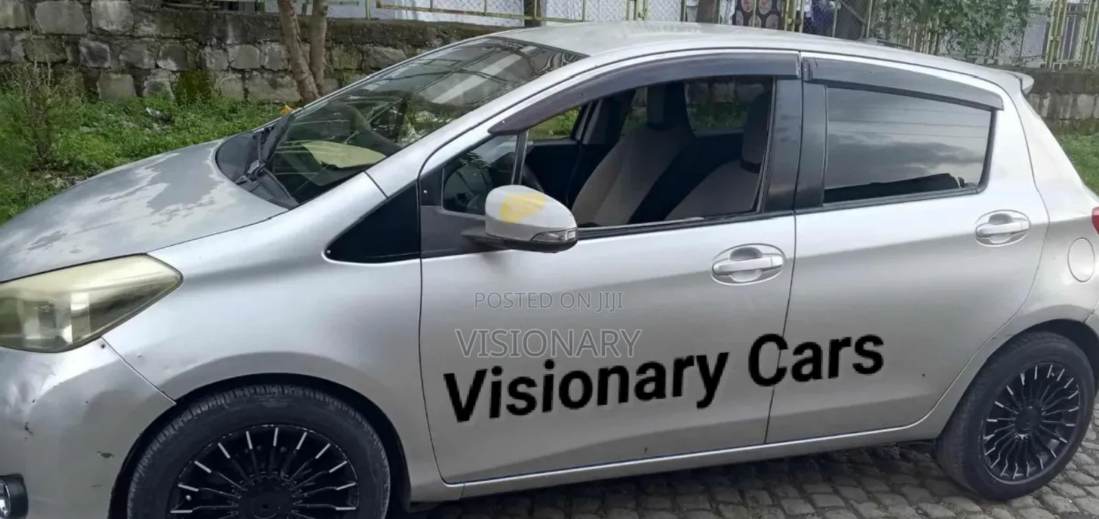 Toyota Yaris 2012 Silver