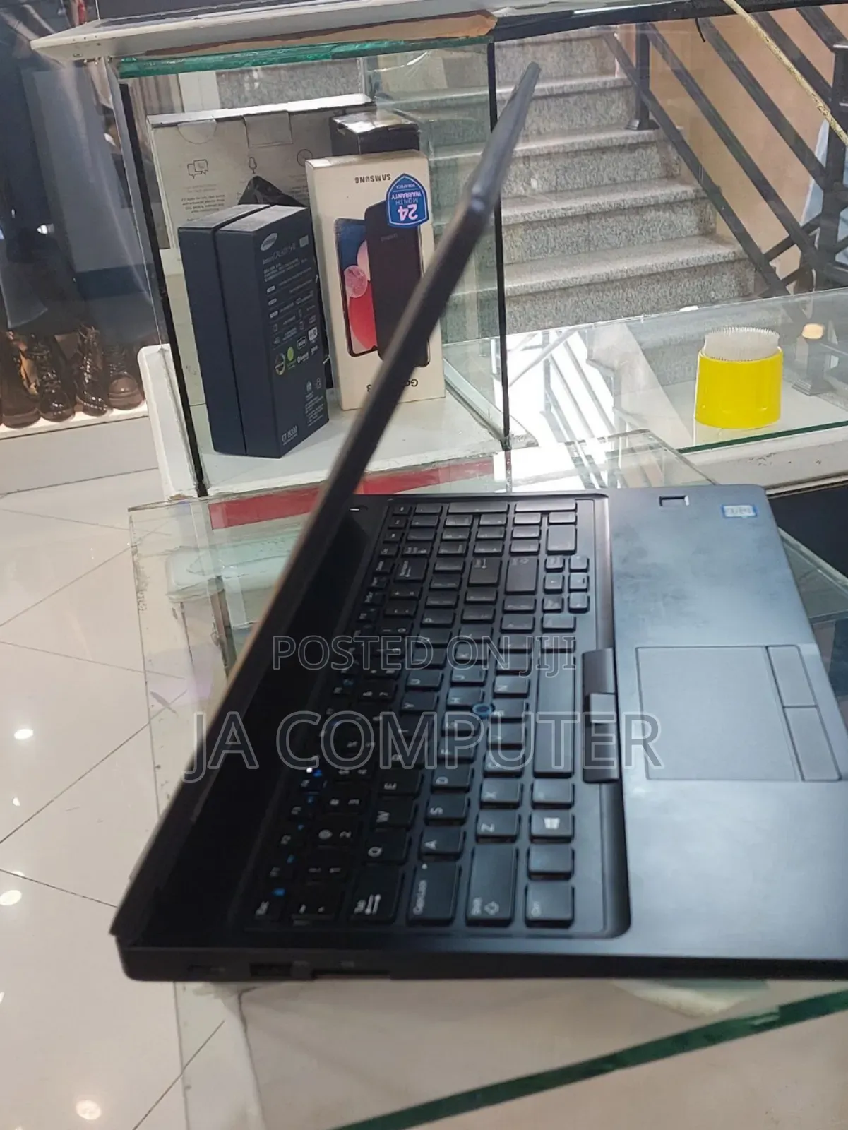New Laptop Dell Latitude 5490 8GB Intel Core I7 SSD 256GB