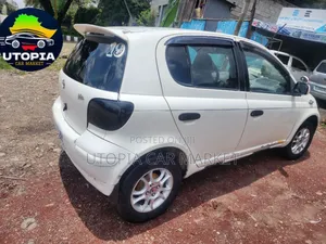 Toyota Vitz 2003 White