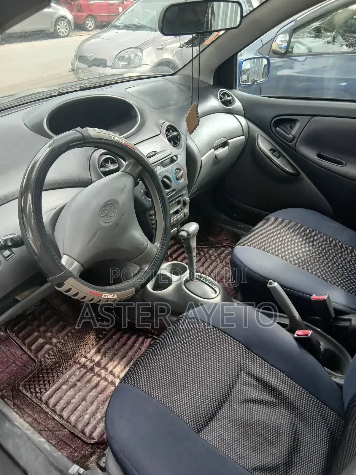 Toyota Vitz 2001 Blue