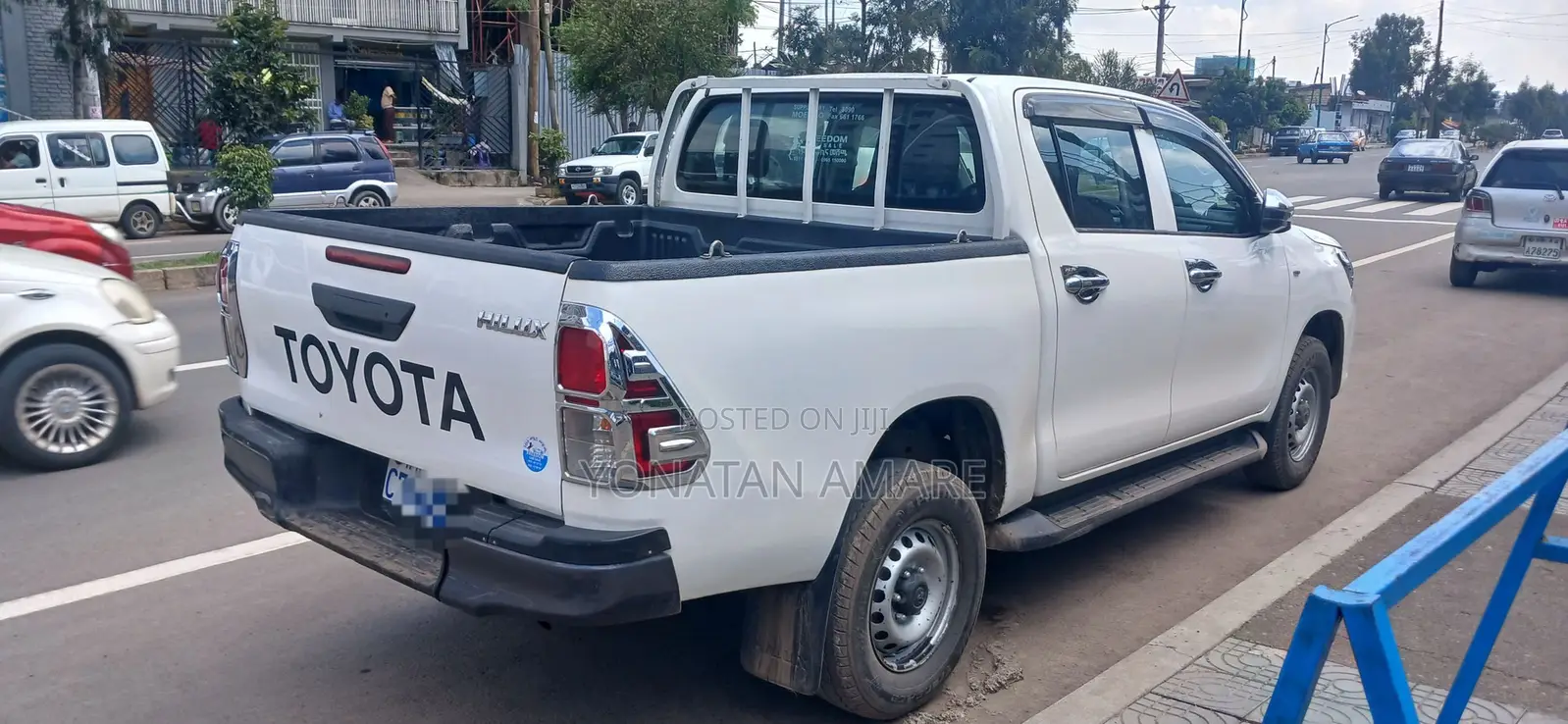 Toyota Hilux Revo Double Cab Deisel 2.4 AWD 2017 White