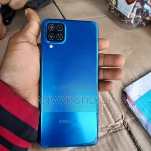 Photo - Samsung Galaxy A12 64 GB Blue