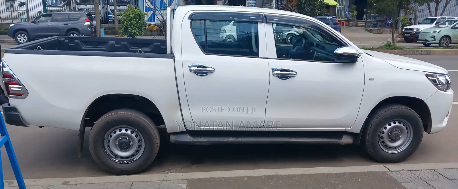 Toyota Hilux Revo Double Cab Deisel 2.4 AWD 2017 White