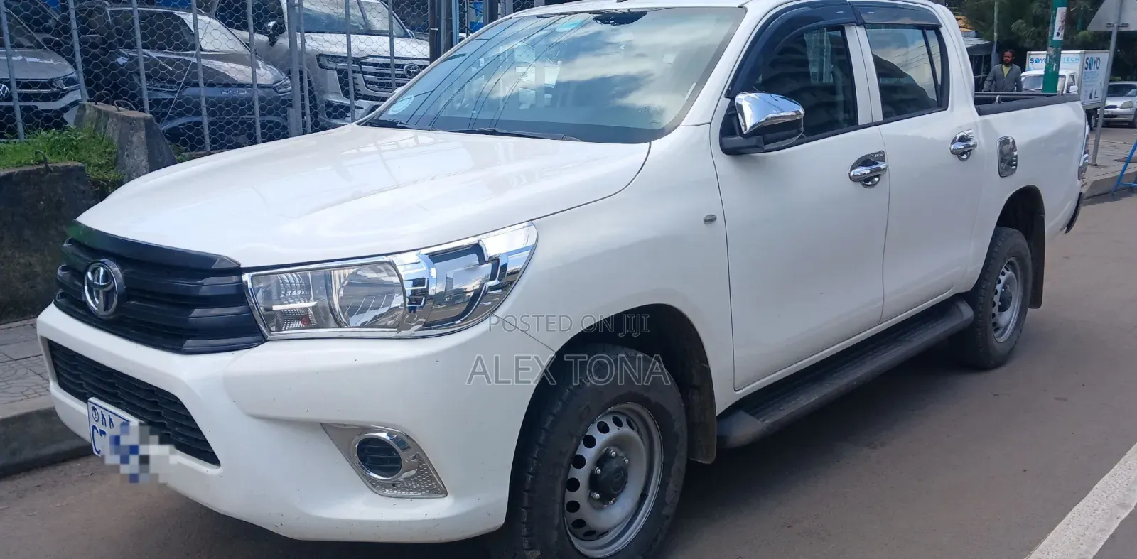 Toyota Hilux 2017 White