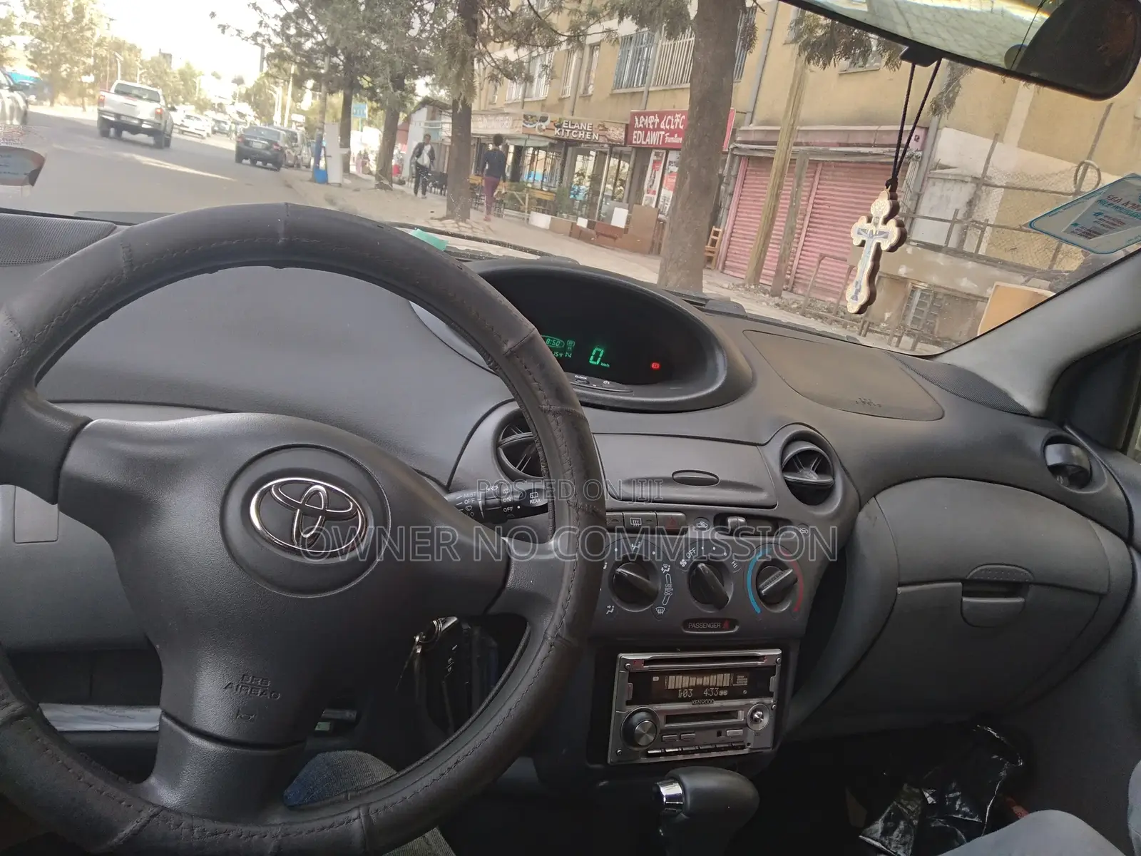 Toyota Vitz 2003 Gold