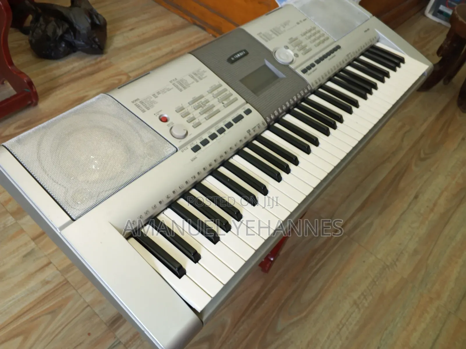 Yamaha PSR 295 Digital Keyboard Piano