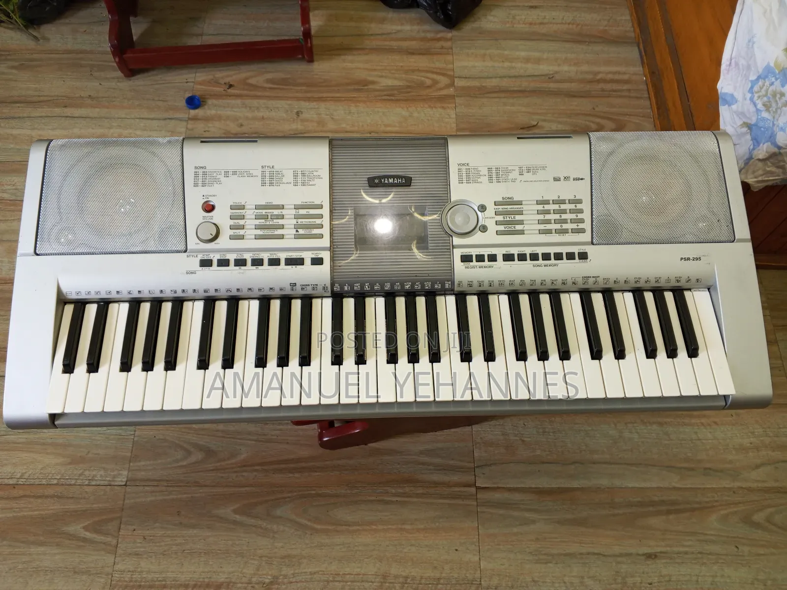 Yamaha PSR 295 Digital Keyboard Piano