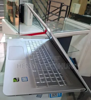 New Laptop HP Envy X360 12GB Intel Core I5 HDD 1T