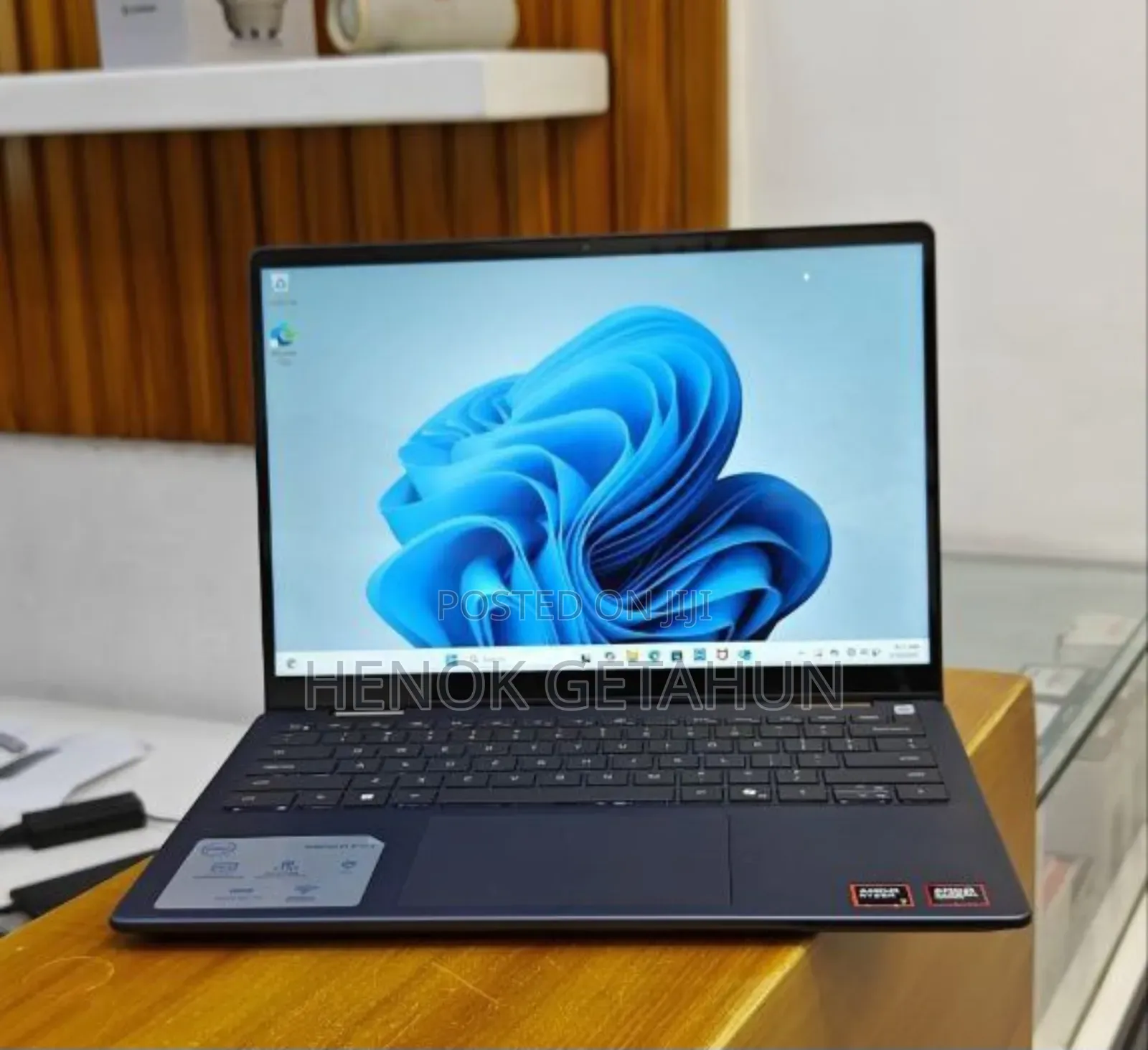 New Laptop Dell Inspiron 15 16GB AMD Ryzen 7 SSD 1T