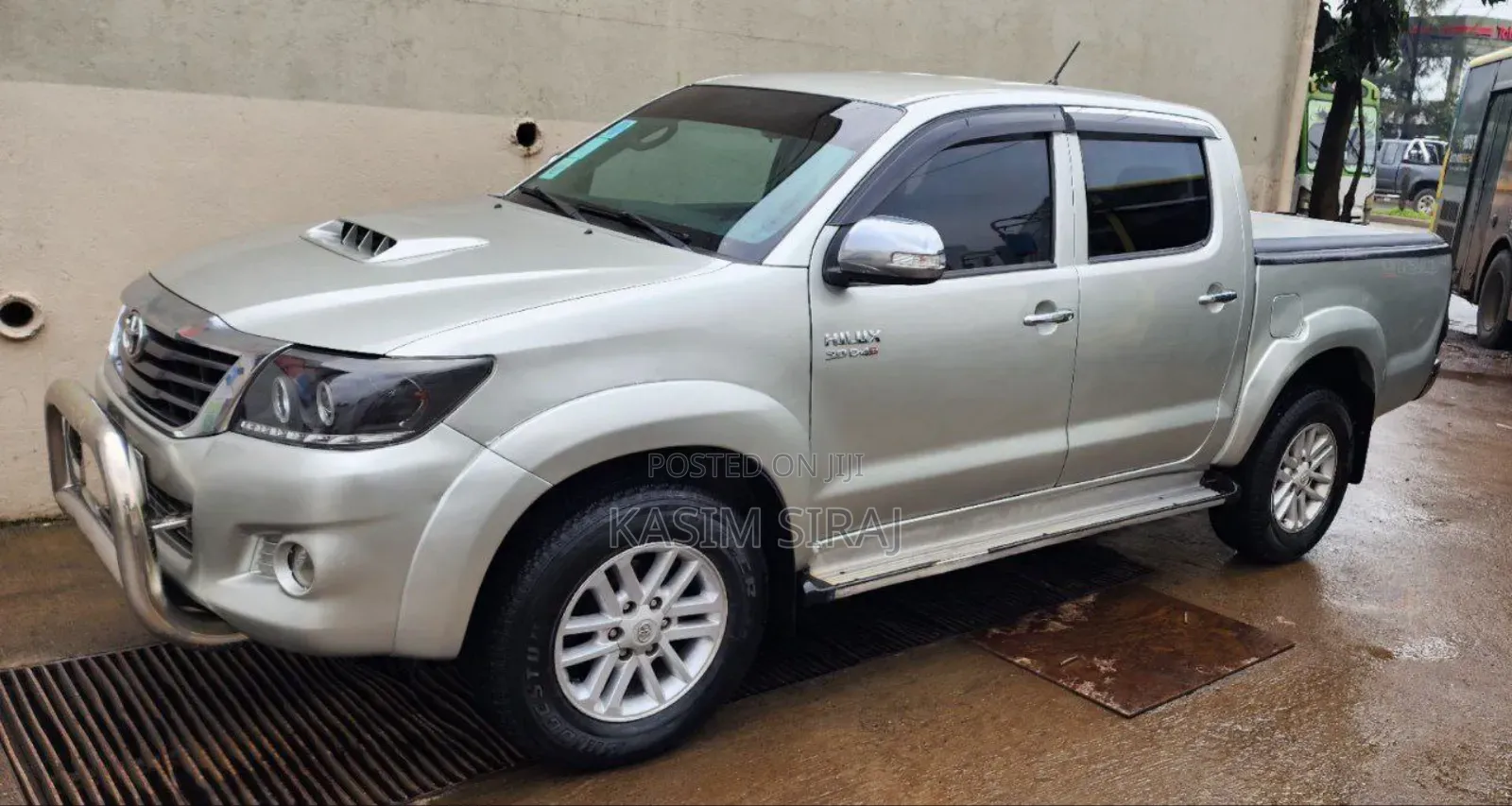 Toyota Hilux 3.0 D-4D 4x4 2014 Silver