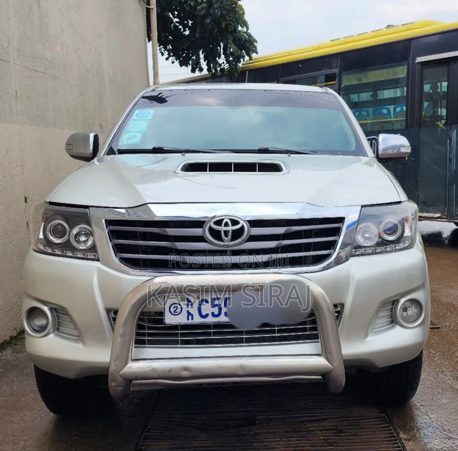 Toyota Hilux 3.0 D-4D 4x4 2014 Silver