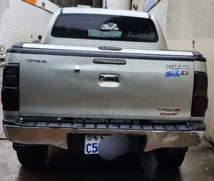Toyota Hilux 3.0 D-4D 4x4 2014 Silver