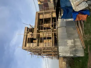 5bdrm House in Bole for sale