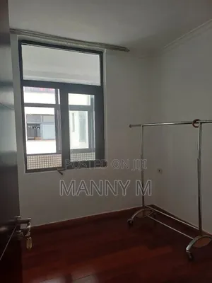3bdrm Apartment in Noah Apartment, Bole for rent