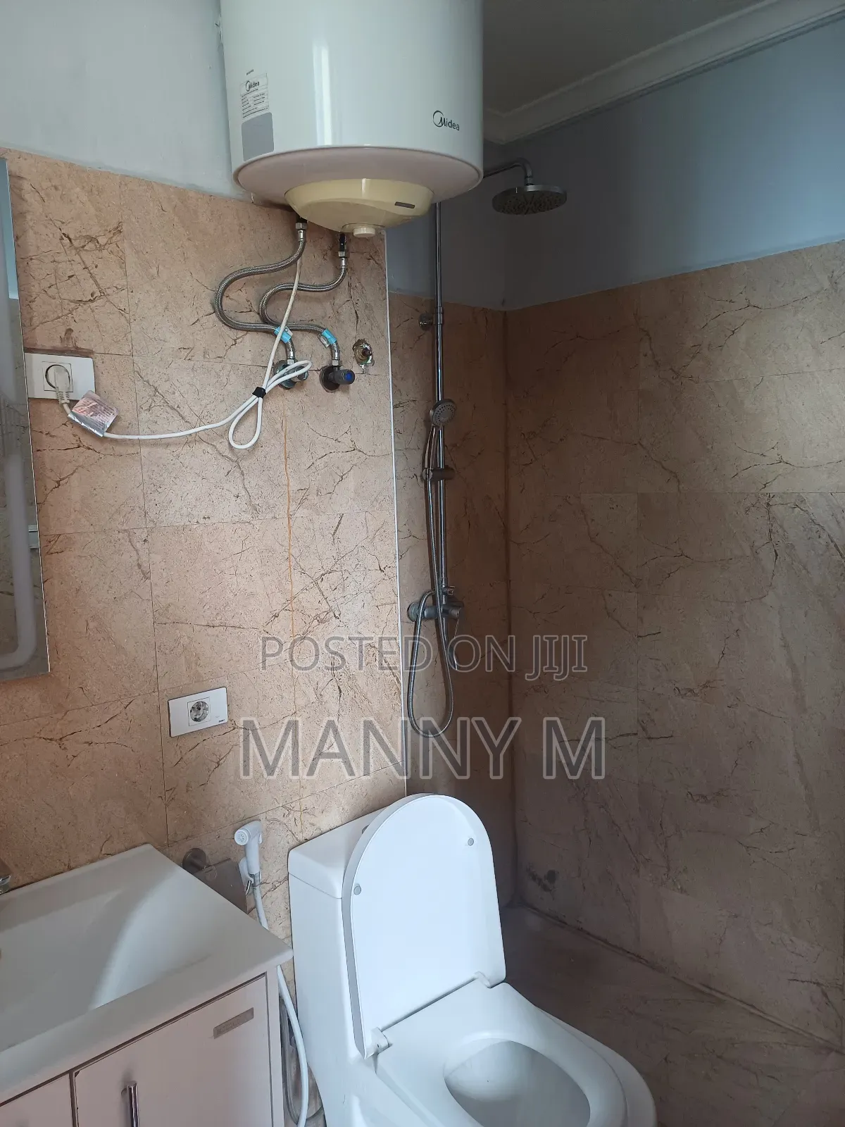 3bdrm Apartment in Noah Apartment, Bole for rent