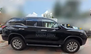 Toyota Fortuner 2.7 AWD 2024 Black