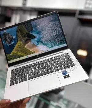 New Laptop HP EliteBook 640 G9 16GB Intel Core I5 SSD 512GB