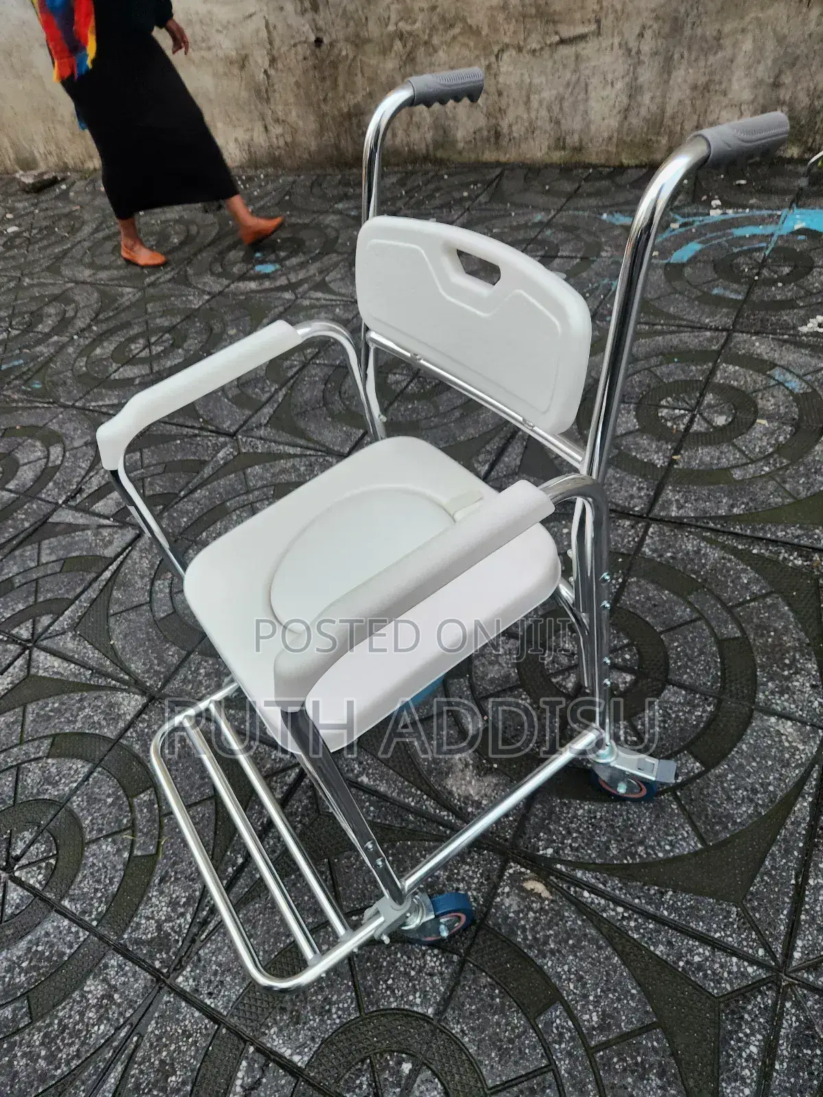 Commode Wheelchair痛楚wheelchair布丁wheelchair煞車wheelchair丸緩wheelchair