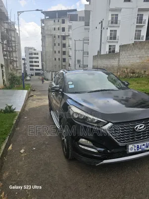Photo - Hyundai Tucson 2017 Black