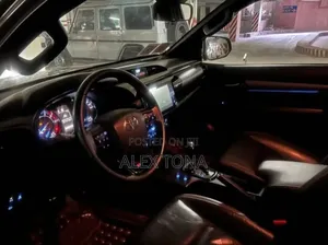 Toyota Hilux 2022 Gray