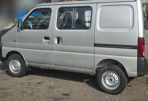 Suzuki Eeco 2024 Silver