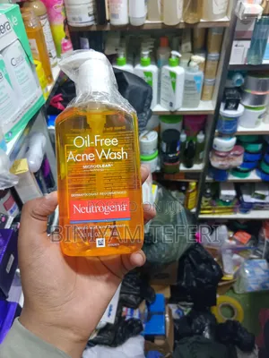 Photo - Nneutrogena Oil Free