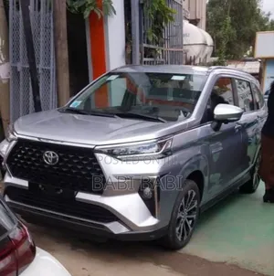 Photo - New Toyota Veloz 2025 Silver