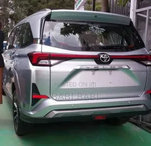 New Toyota Veloz 2025 Silver