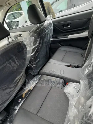 New Toyota Veloz 2025 Silver