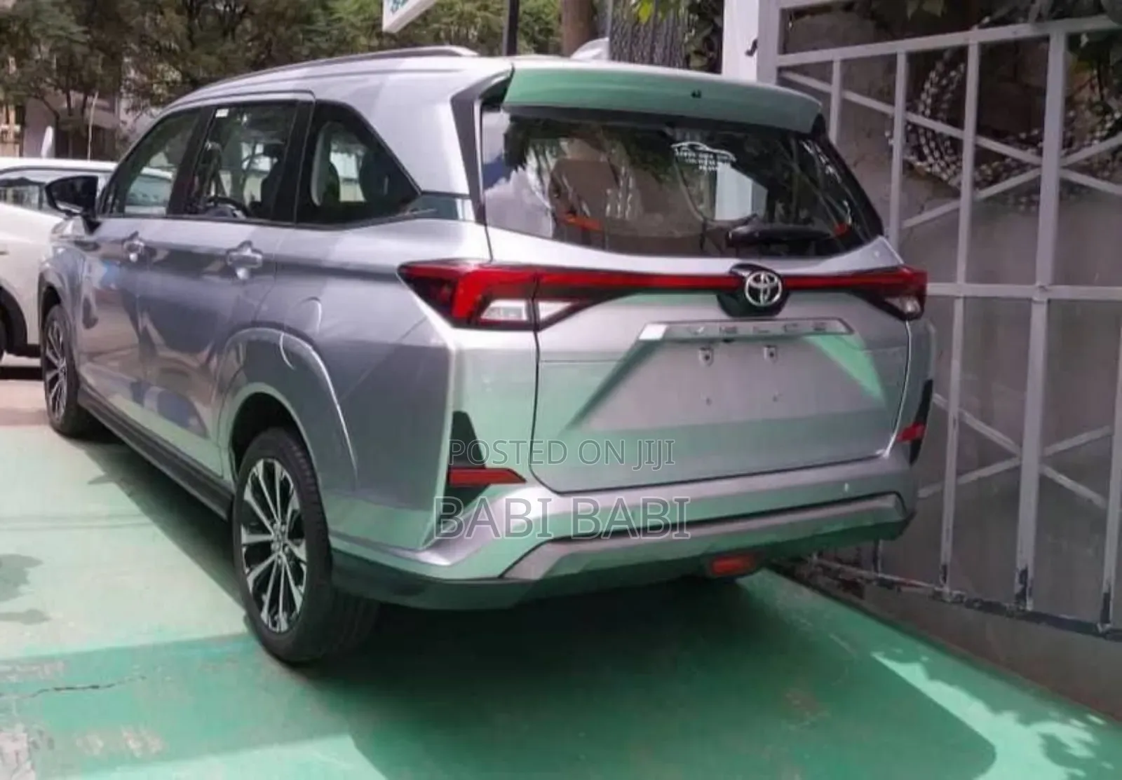 New Toyota Veloz 2025 Silver