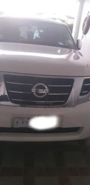 Photo - Nissan Patrol 2018 White