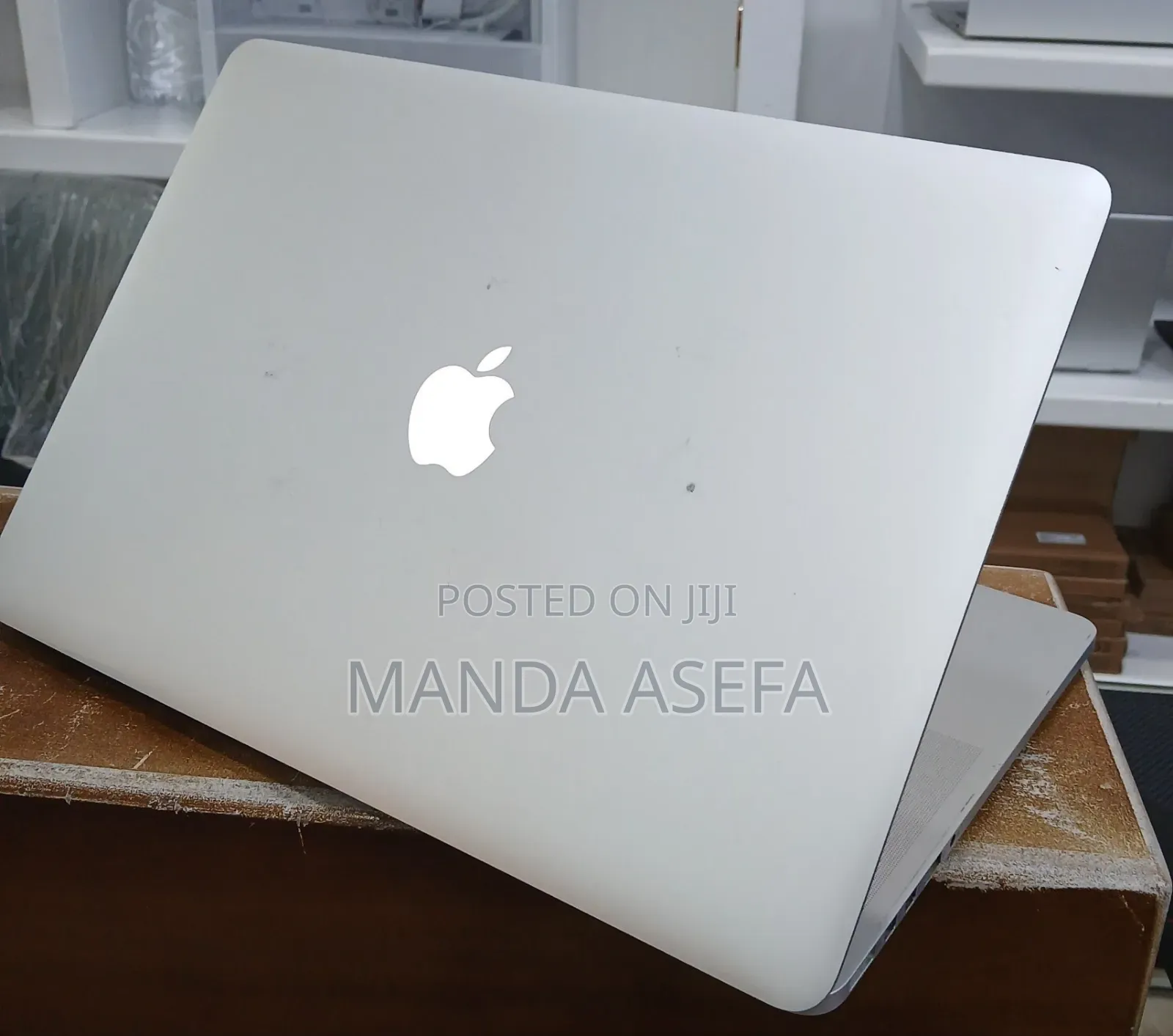 New Laptop Apple MacBook Pro 2015 16GB Intel Core i7 SSD 256GB