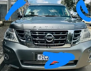 Nissan Patrol 2016 Blue