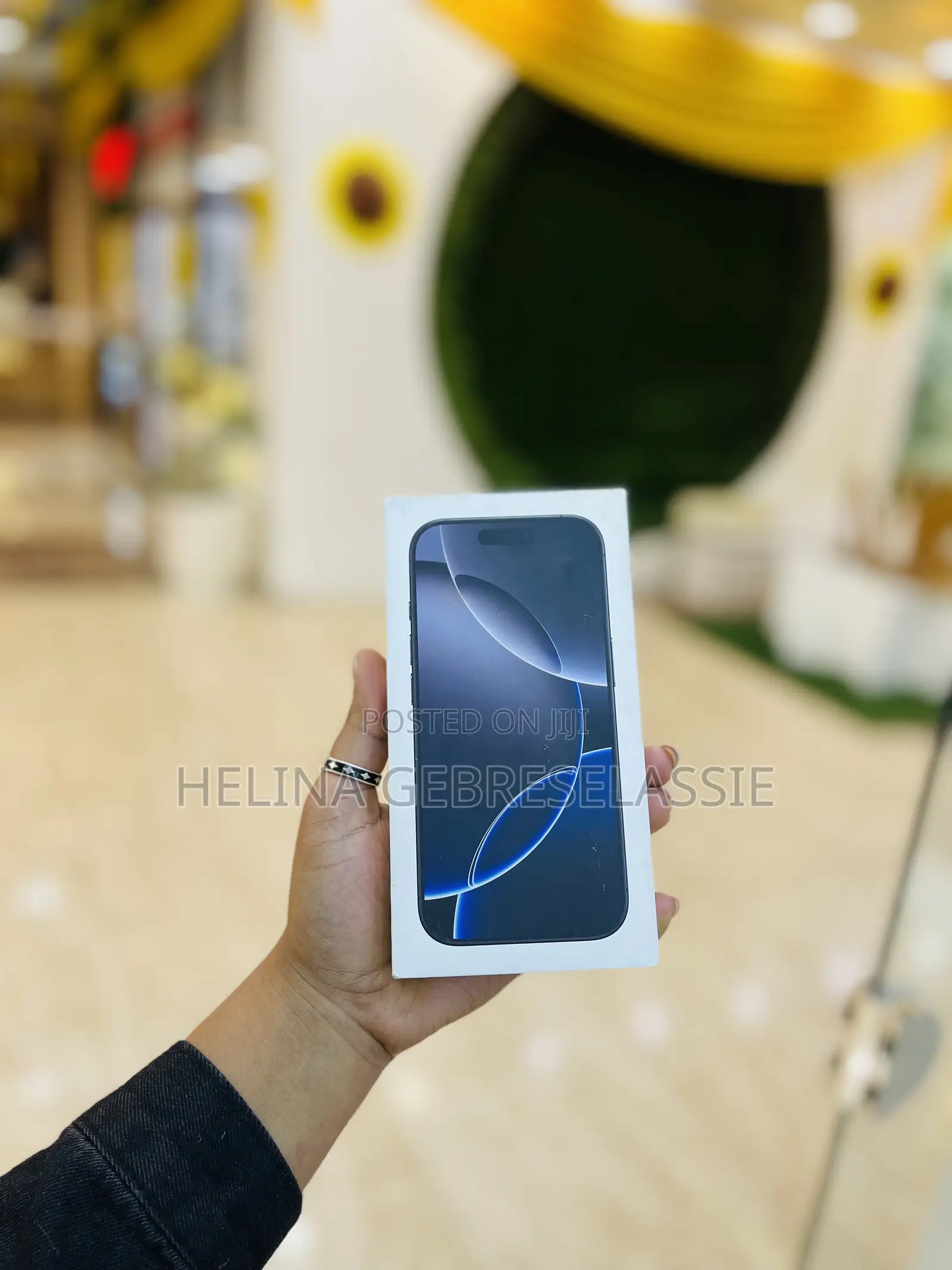 New Apple iPhone 16 Pro 128 GB Black