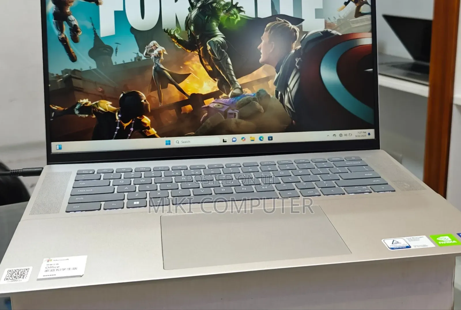 New Laptop Dell Inspiron 15 16GB Intel Core I7 SSD 512GB