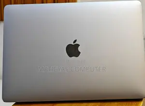 New Laptop Apple MacBook Pro 2020 M1 8GB Intel Core I5 SSD 256GB