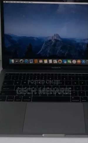 Photo - New Laptop Apple MacBook Pro 2017 8GB Intel Core I5 SSD 128GB