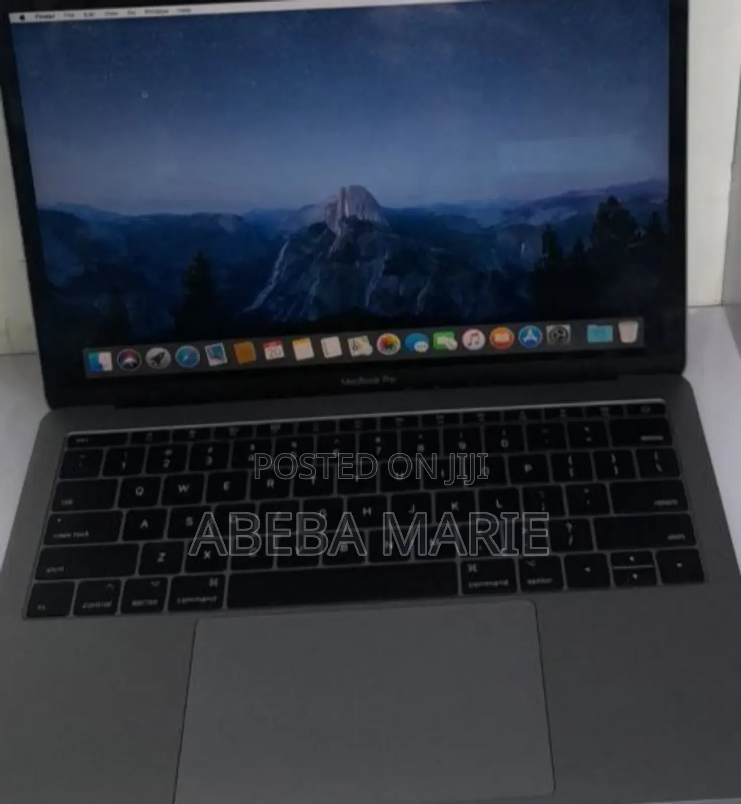 New Laptop Apple MacBook Pro 2017 8GB Intel Core I5 SSD 128GB
