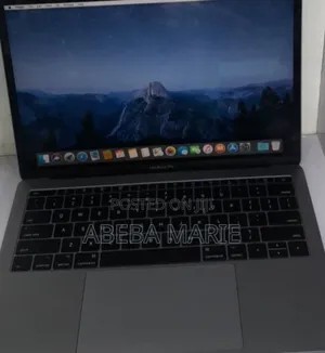 New Laptop Apple MacBook Pro 2017 8GB Intel Core I5 SSD 128GB